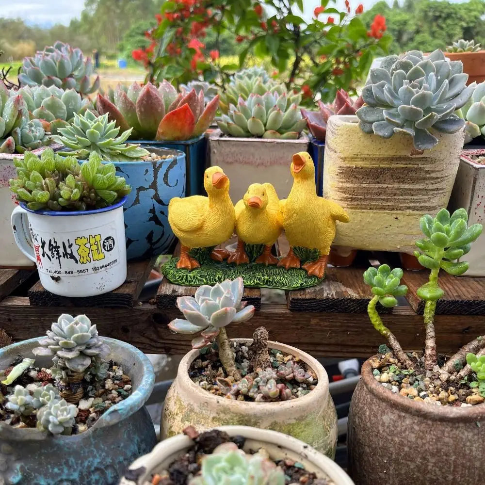 Garden Decor Resin Three Ducks Statue Decorative Cute Ducks Sculpture Cartoon Animal Miniatures Figurine Garden